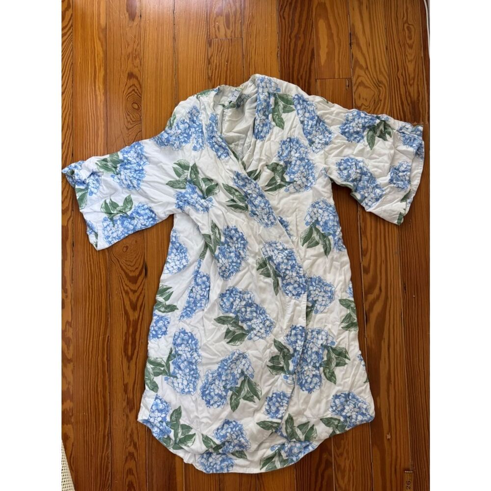 Piyama Blue Hydrangea Robe